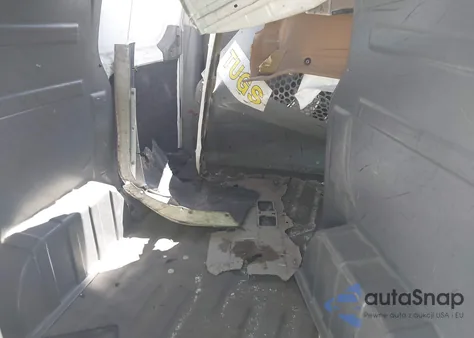 2015 Nissan Nv200 Sv из США, поврежденный, VIN 3N6CM0KN2FK690049